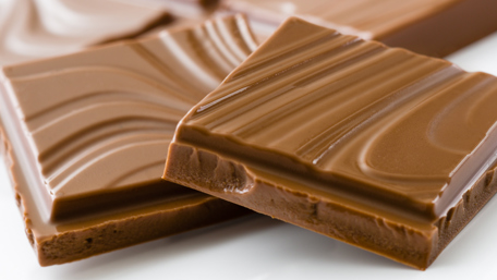 Närbild på chokladbitar - Choklad och konfektyr - AAK