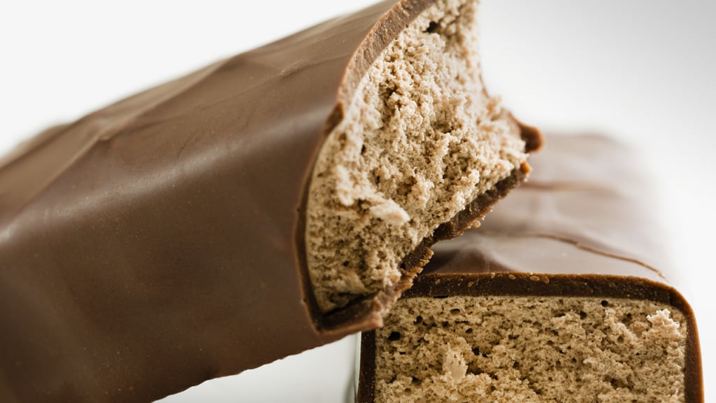 Crispy chocolate bar - Chocolate and Confectionery - AAK