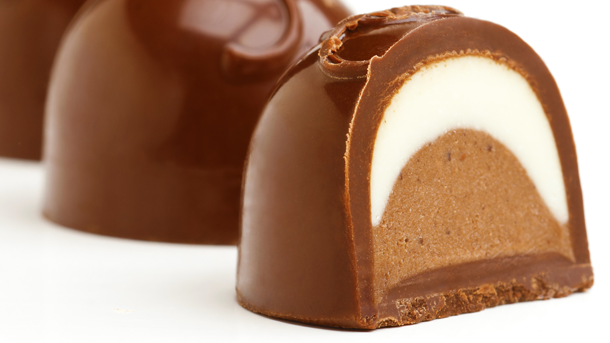 Chocolate with filling - Chocolate and Confectionery - AAK