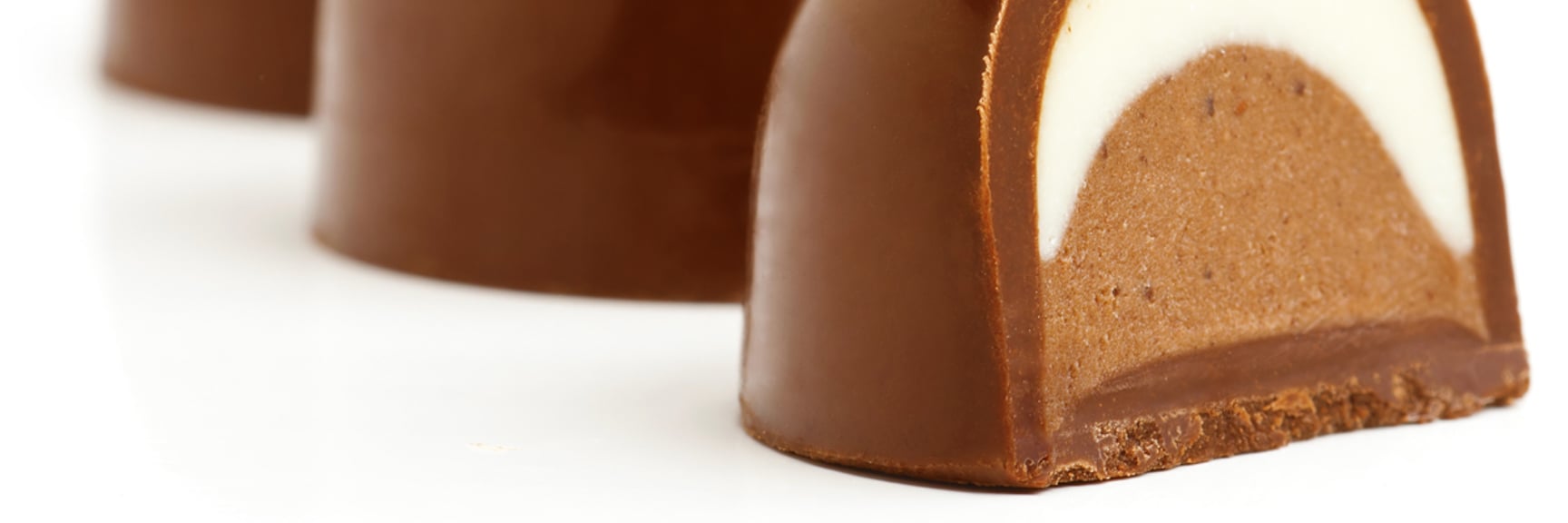 Chocolate with filling - Chocolate and Confectionery - AAK