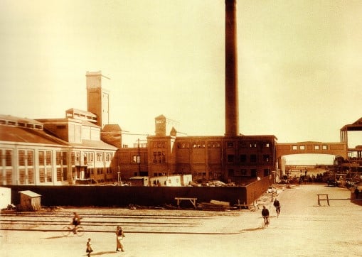 Den nybyggede havnefabrik 1919. (Foto: Aarhus Stadsarkiv)